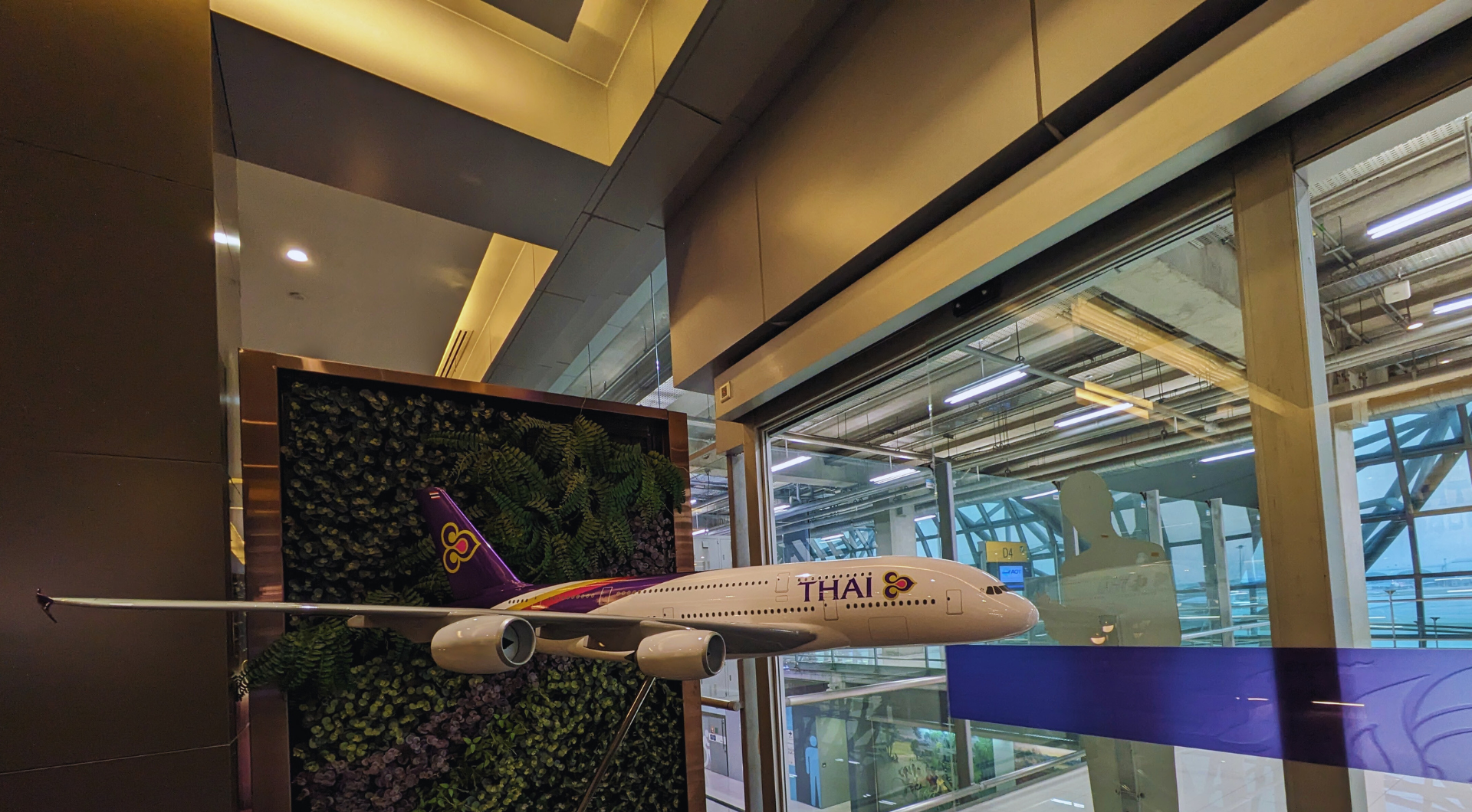 ビジネスクラスで行く！タイ国際航空「ロイヤルシルククラス」で味わう 