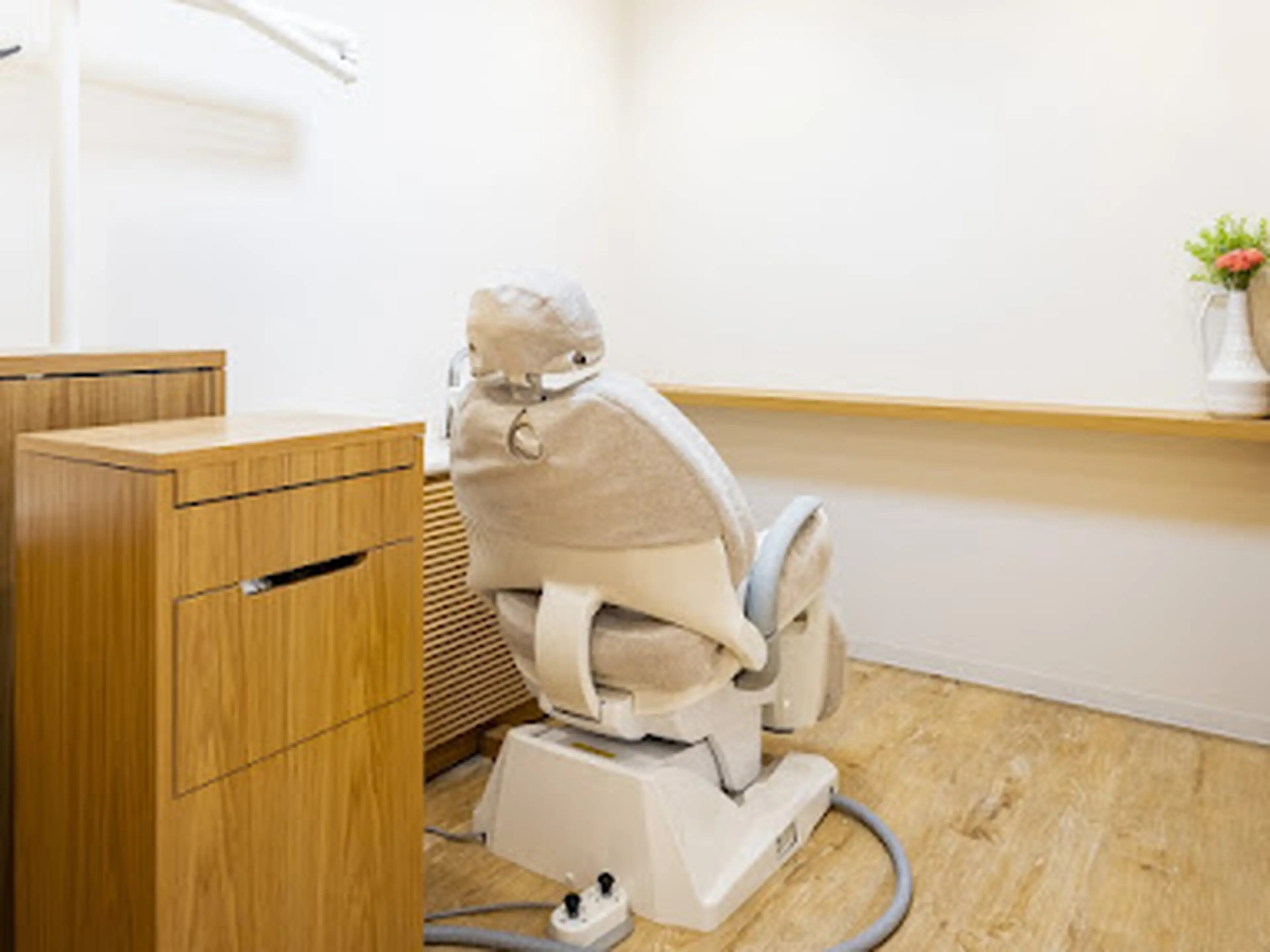 White Essence Nishitetsu Kurume (Aiha Dental Clinic)