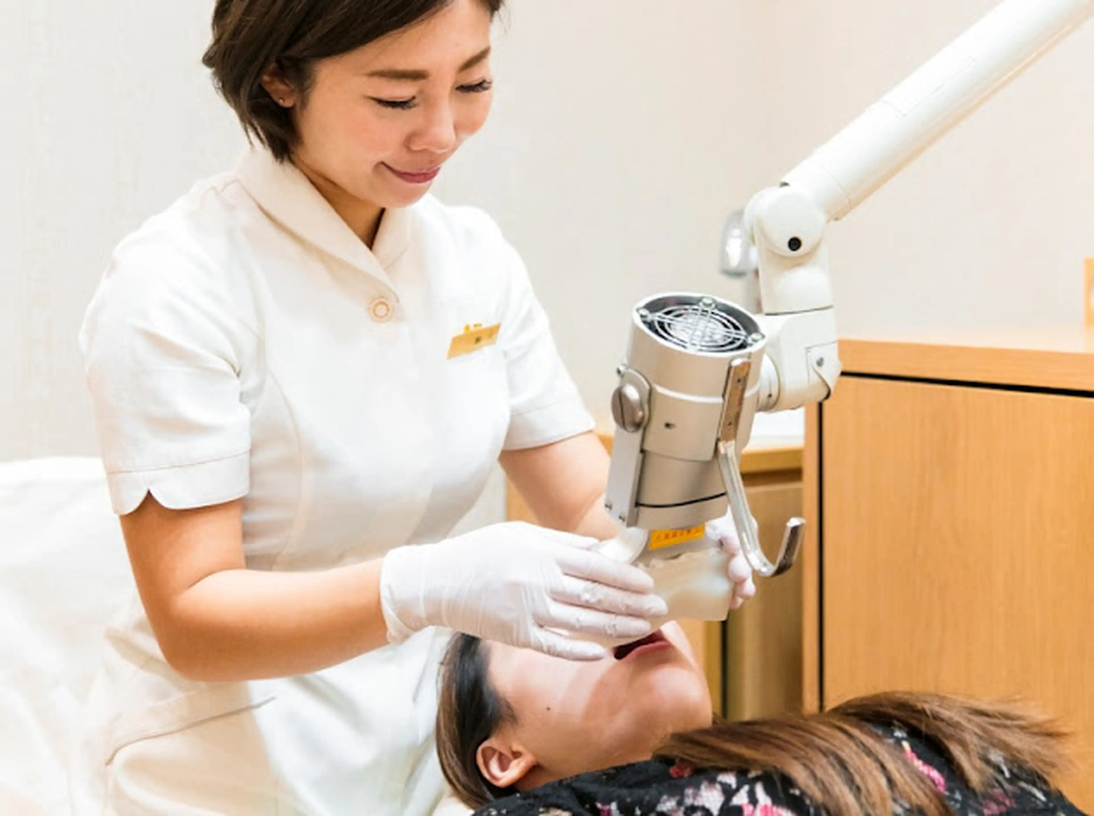 White Essence Tenjin (in Win Dental Clinic)