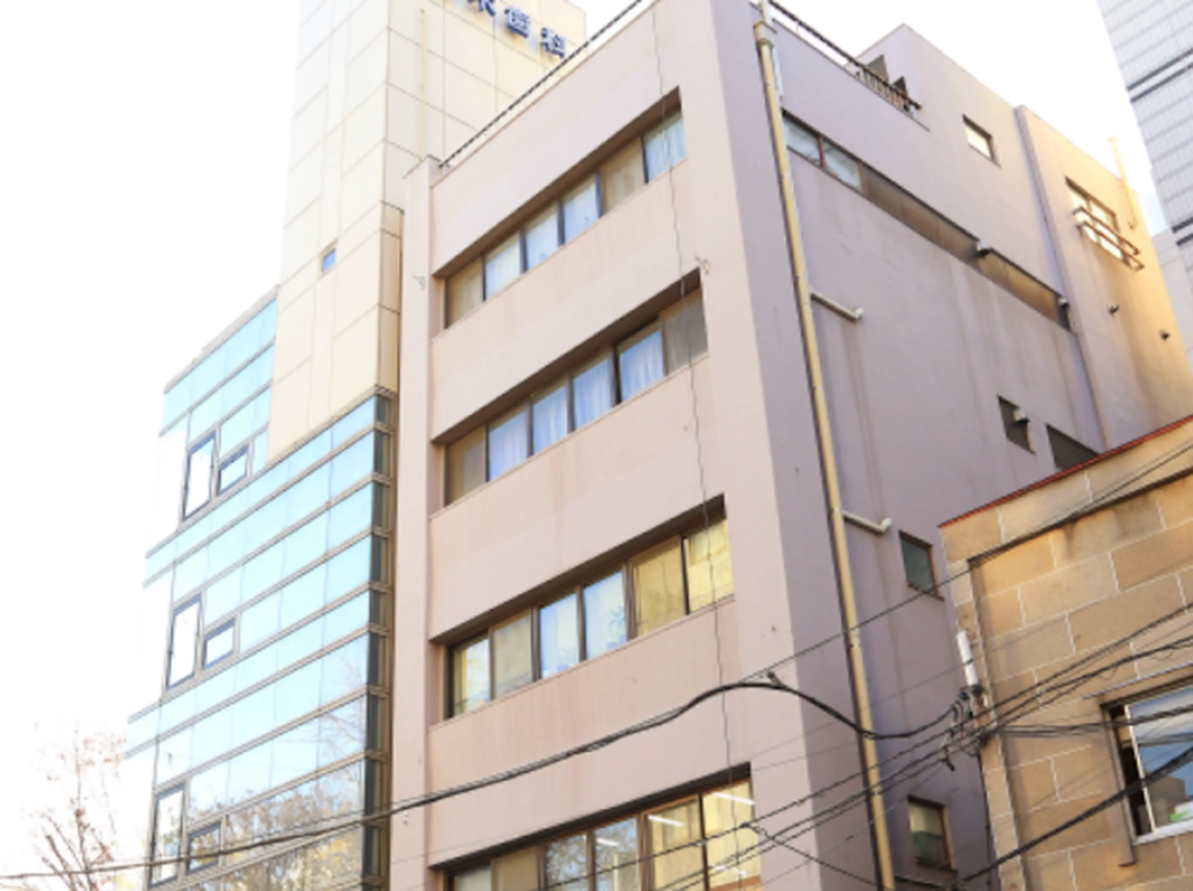 ホワイトエッセンス 上野稲荷町（鈴木歯科内）
