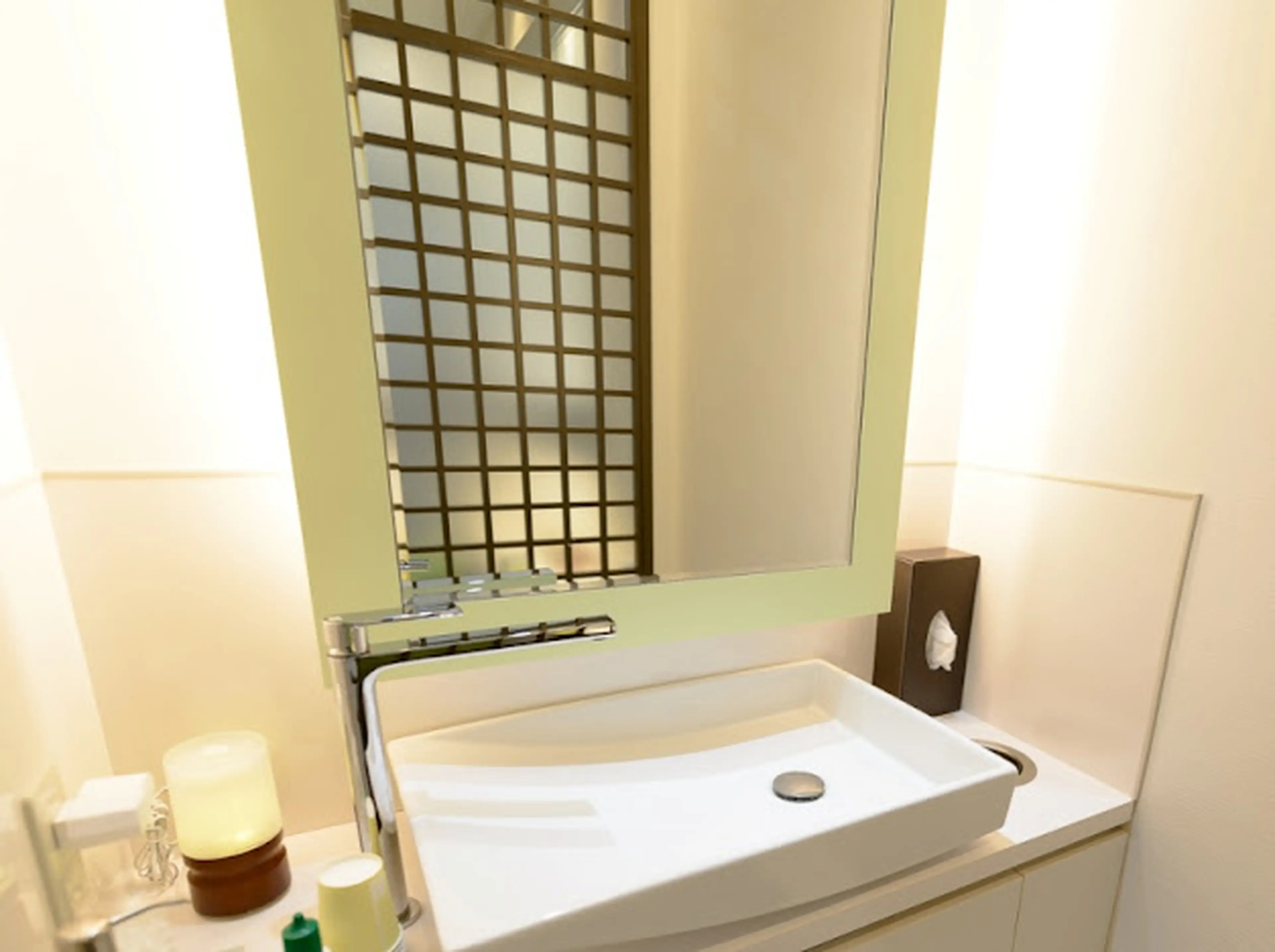 WhiteEssence Kyoto-Shijo (in WhiteEssence Kyoto Shijo Street Orthodontic Clinic)
