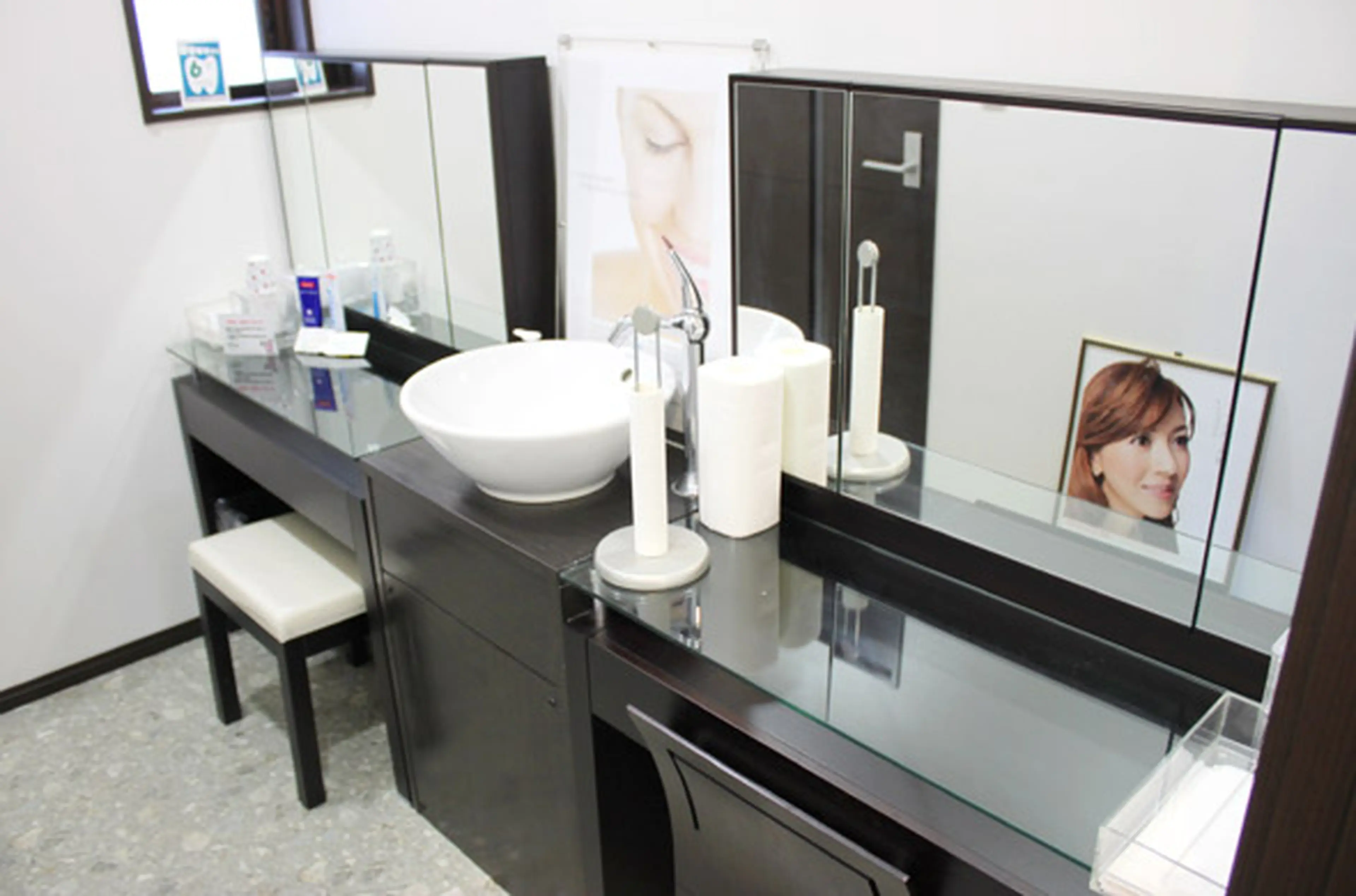 Love and teeth dental clinic