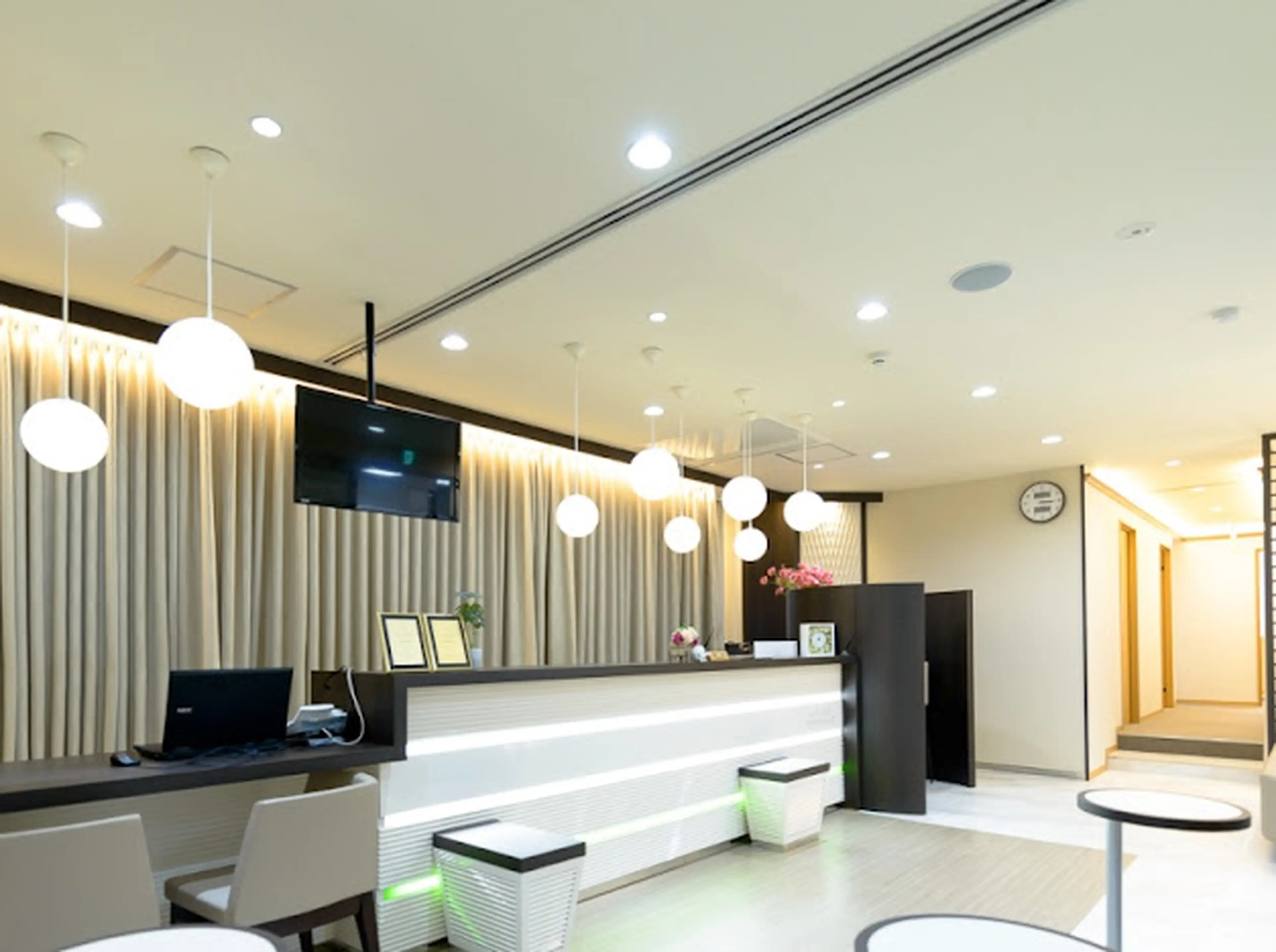 WhiteEssence Kyoto-Shijo (in WhiteEssence Kyoto Shijo Street Orthodontic Clinic)