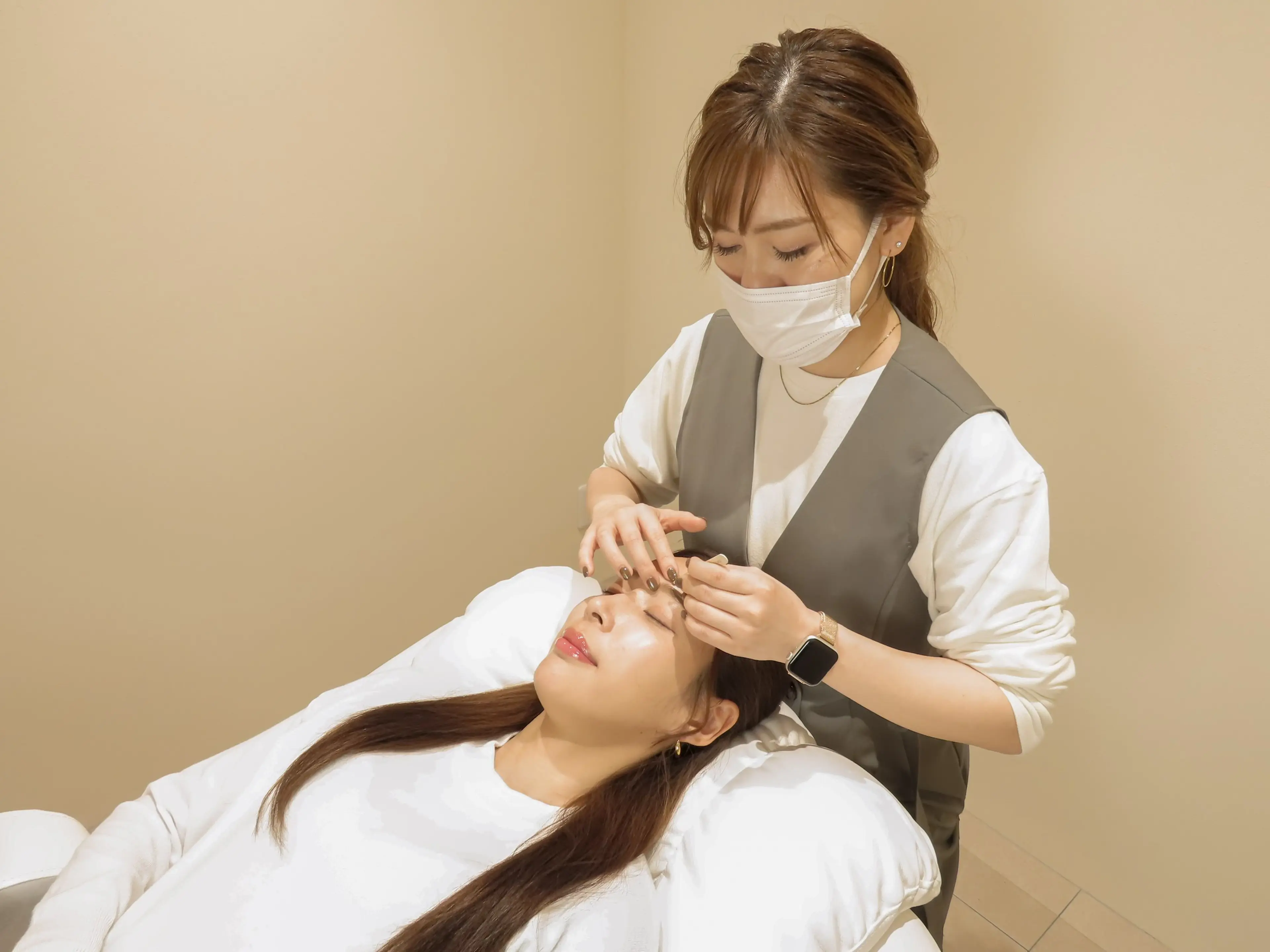 and MORE -Lash & Brow Lounge- (and More Lash and Brow Lounge)