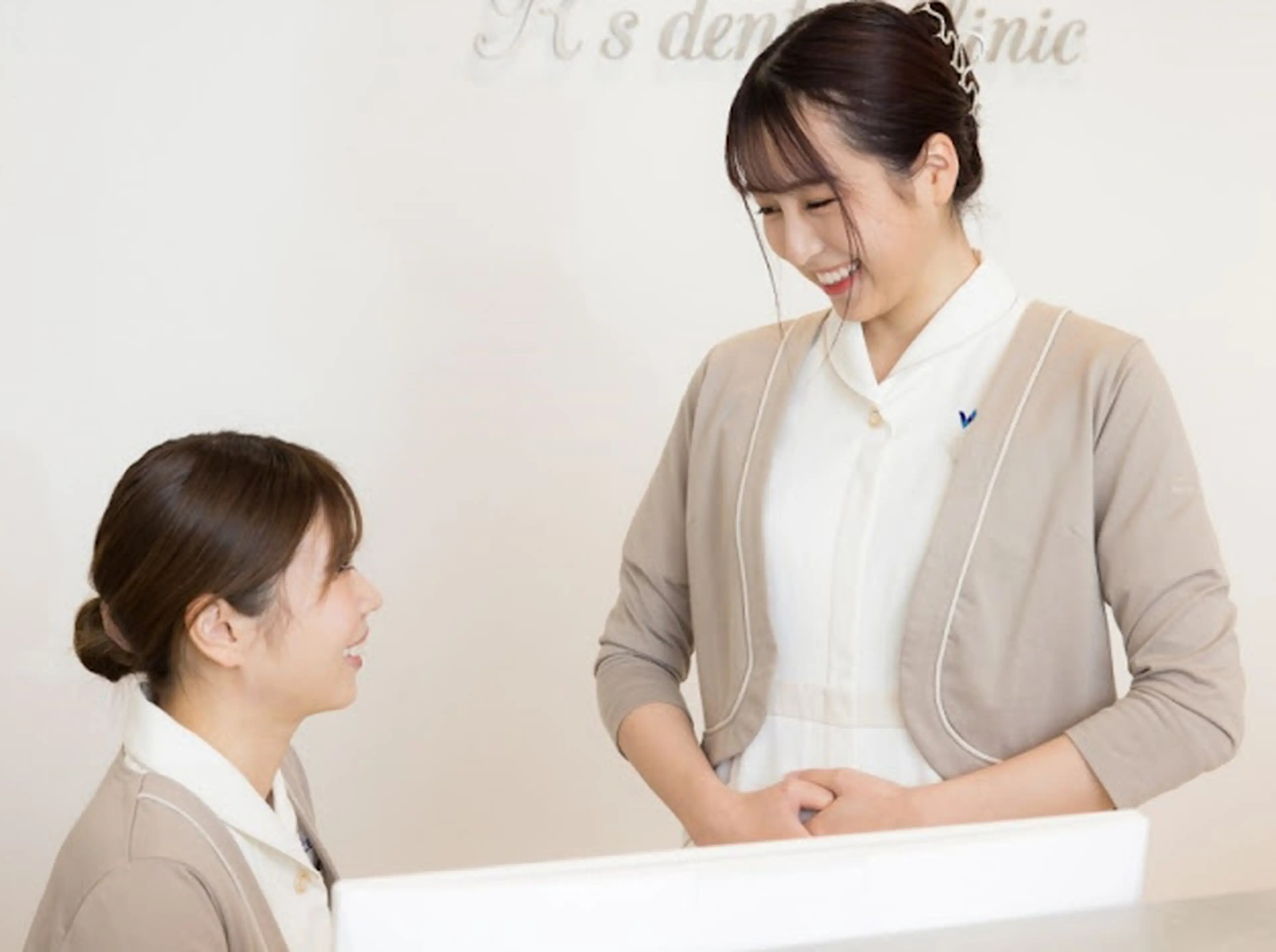 White Essence Kumamoto Station Shinkansen Exit (inside R's Dental Clinic)