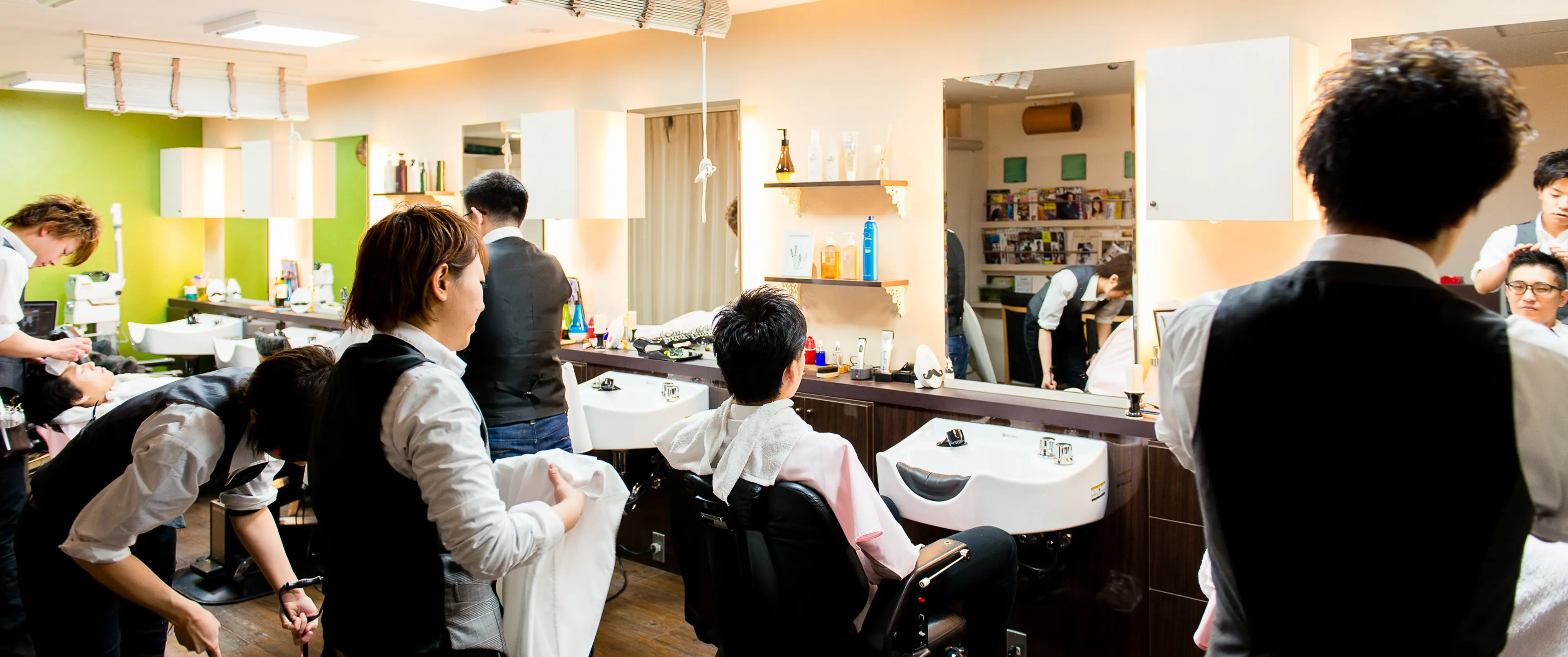 Barber ZANGIRI (ZANGIRI)