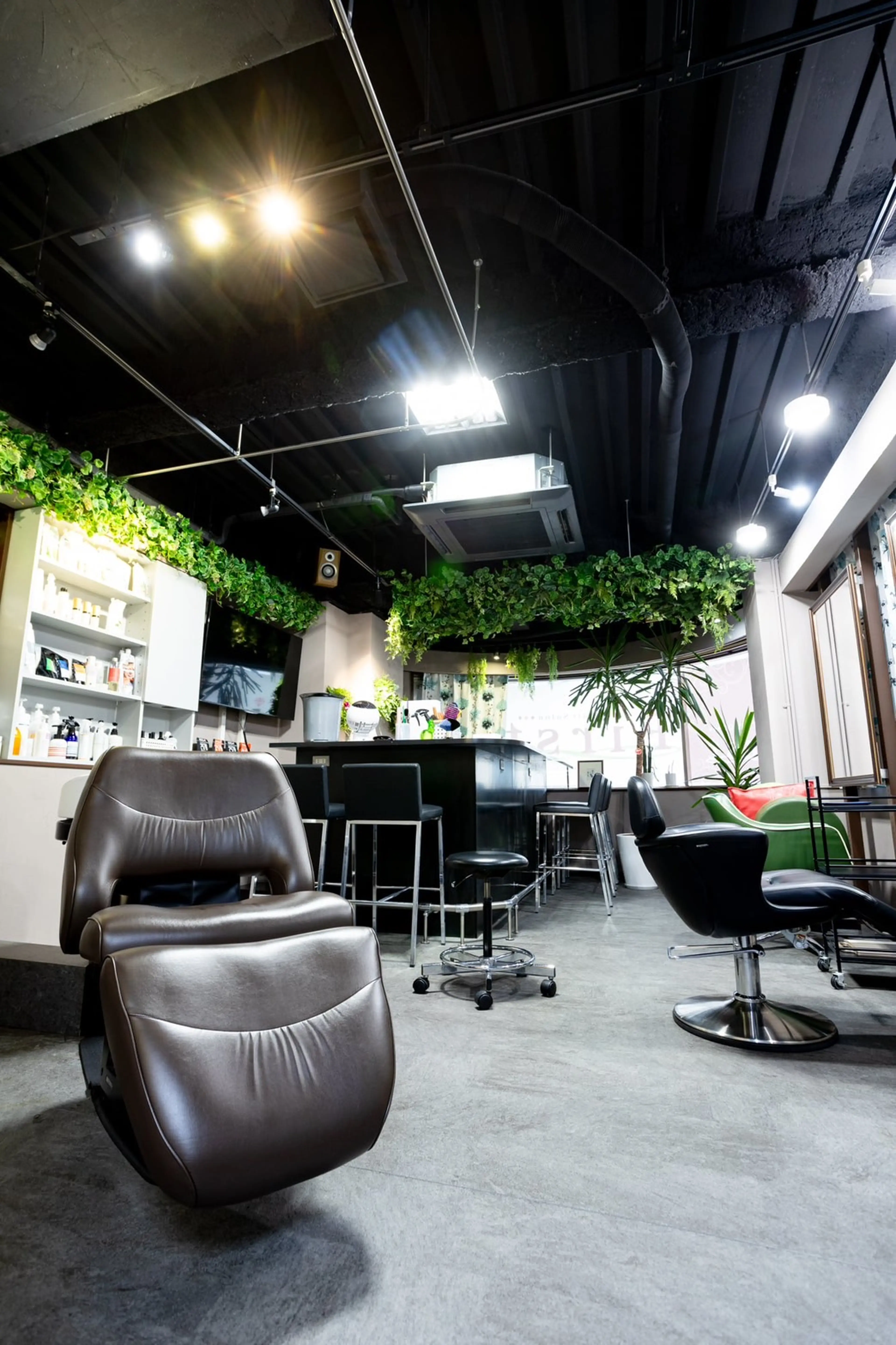 Hair Salon First (Hair Salon First)