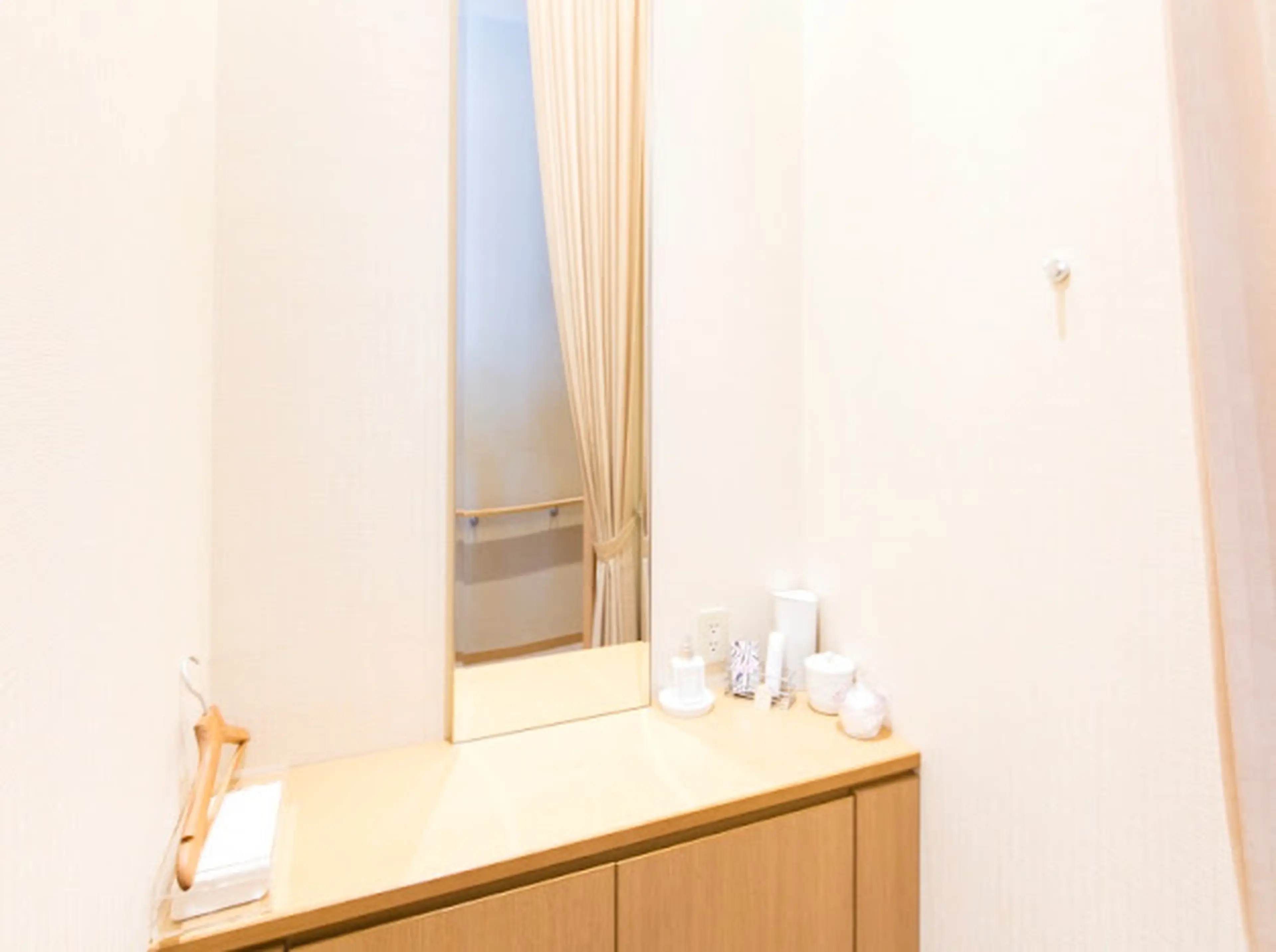 White Essence Tenjin (in Win Dental Clinic)