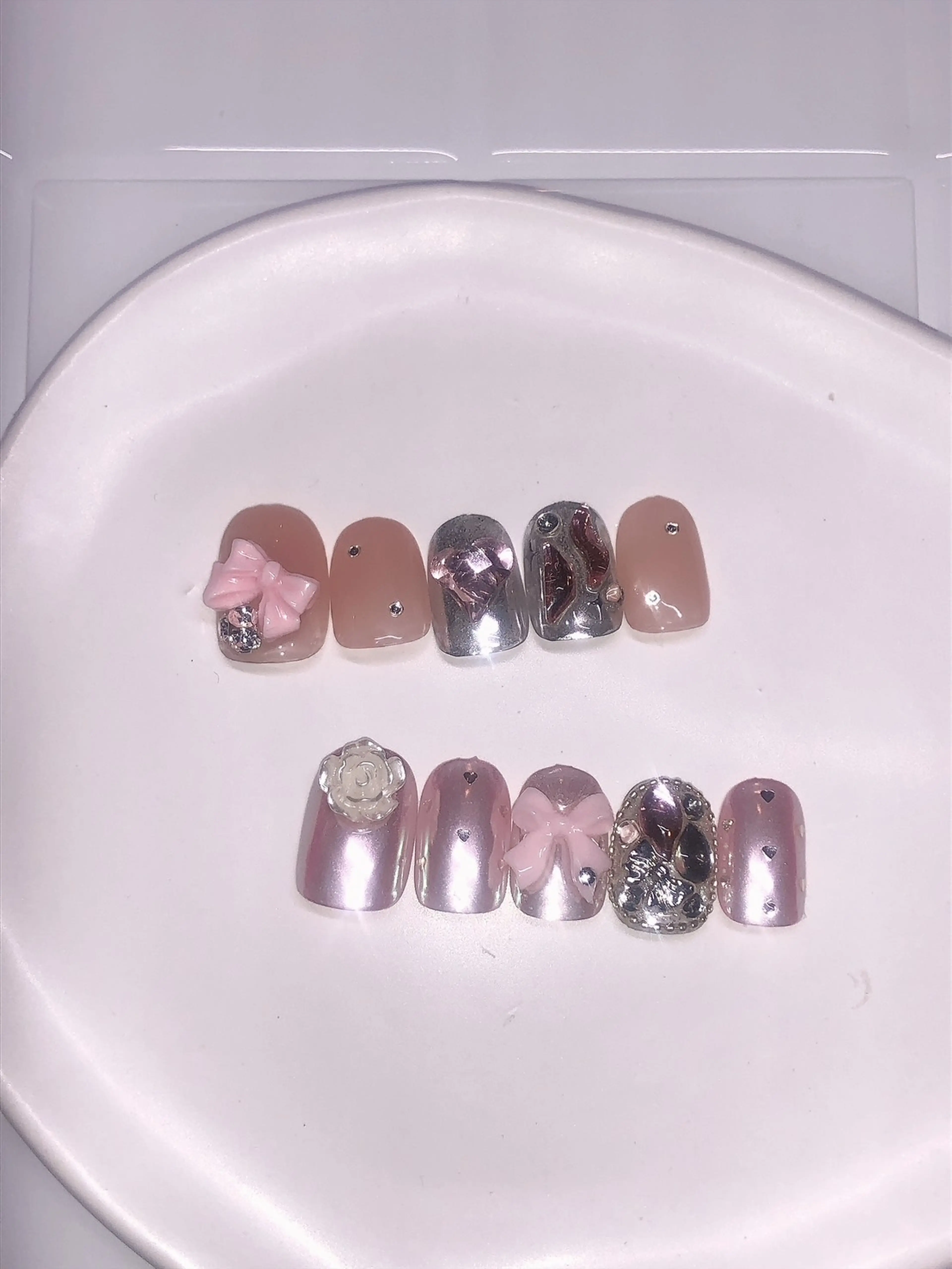 Heavenly Nail Tokyo (Heavenly Nail Tokyo)