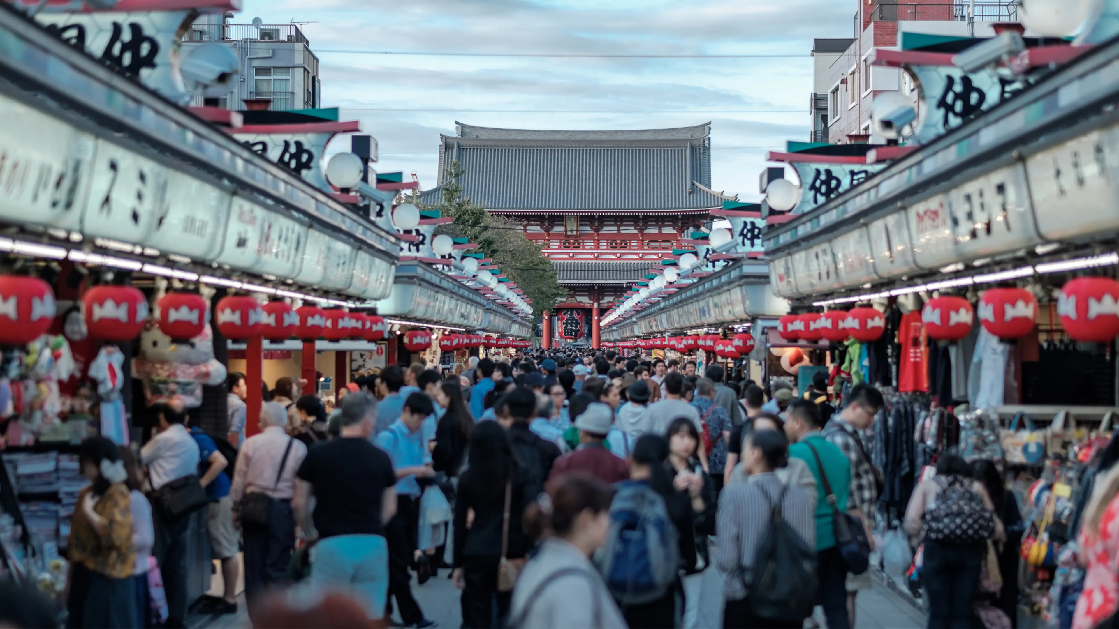 [Tokyo/ Asakusa] What are the highlights of Asakusa? Let's experience touching culture and history!