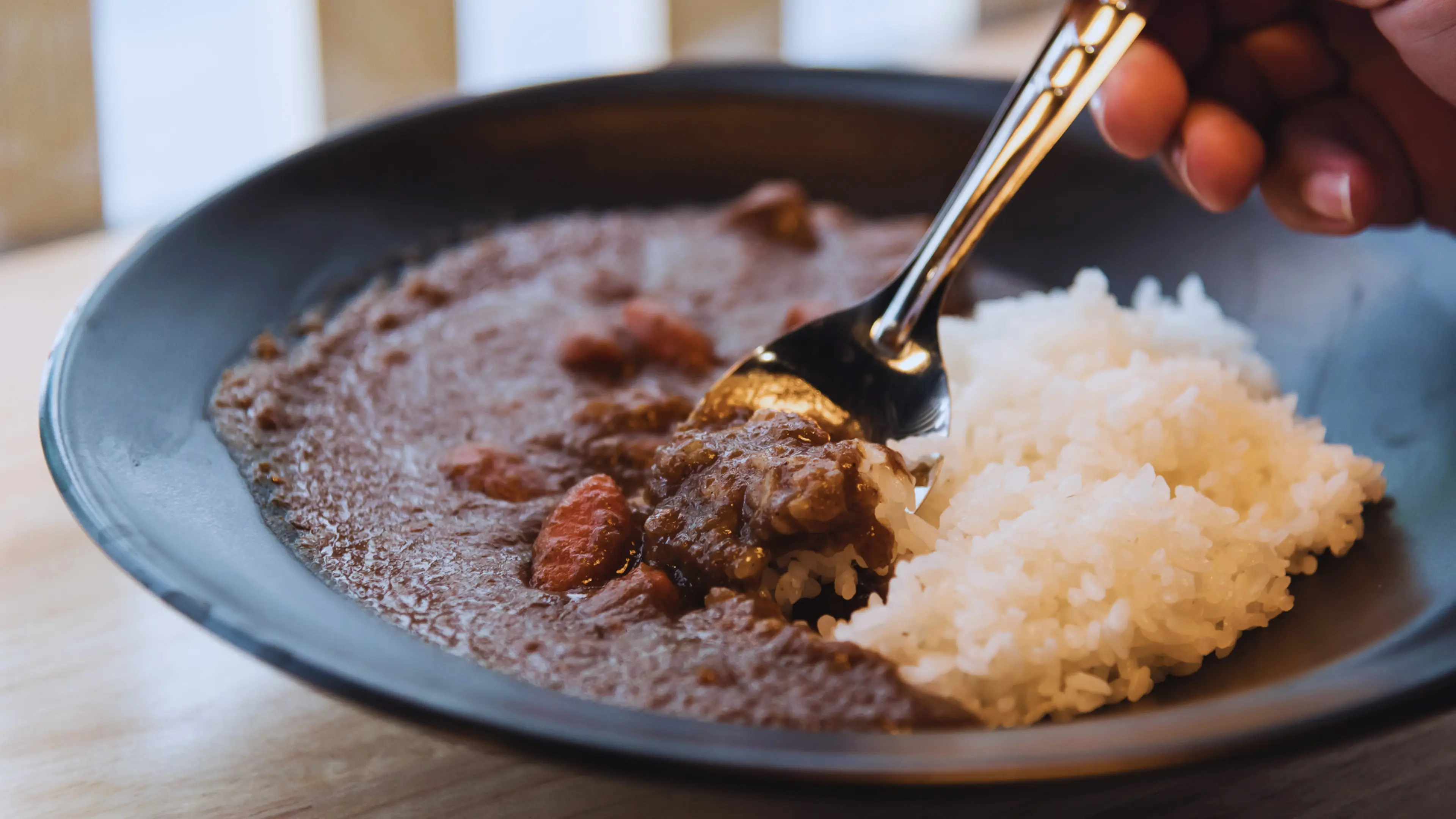 A must-see for tourists! Experience a tour of old books and exquisite Japanese curry in Jimbocho