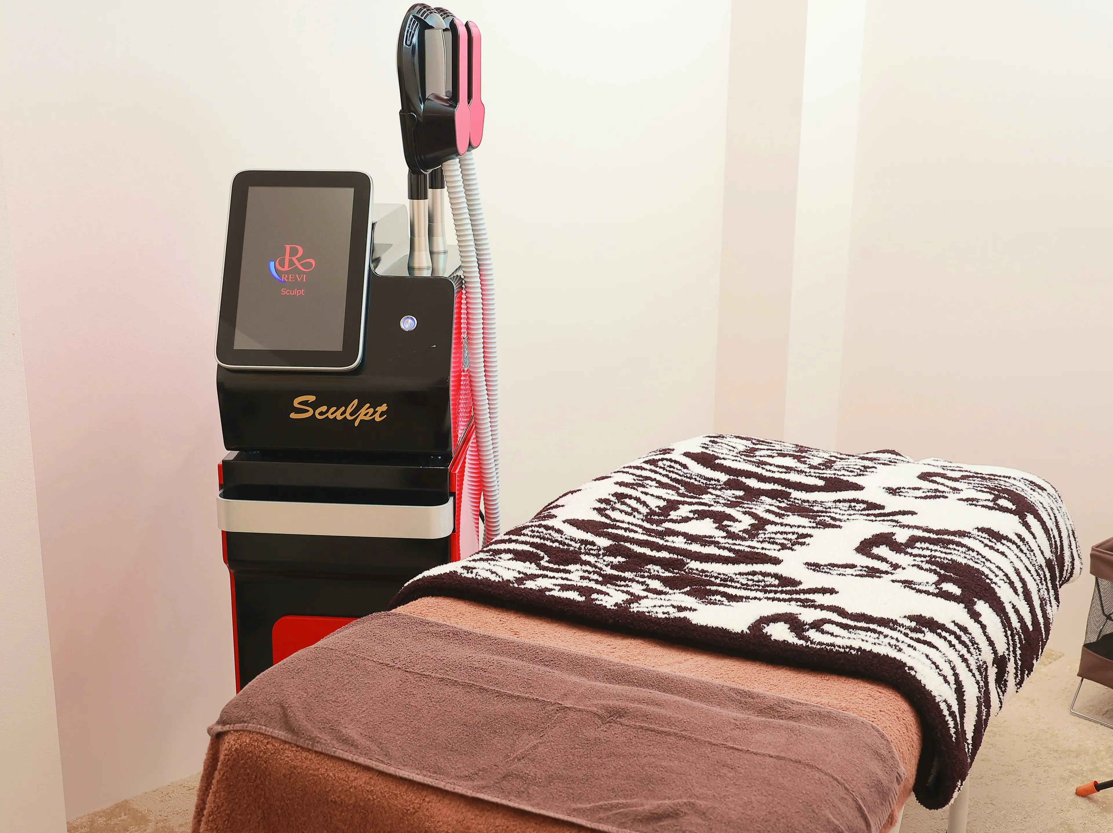 Osaka Glow Skin -REVISHOP Osaka Shinsaibashi-
