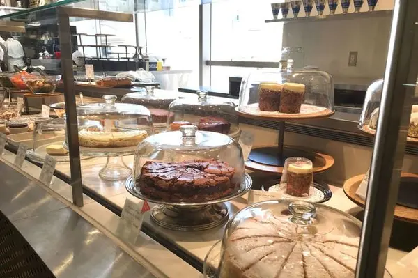 Ginza, Tokyo / Rose Bakery Ginza
