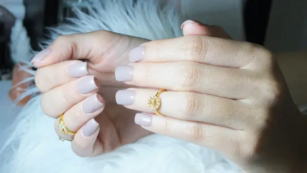 nail
