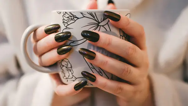 nail