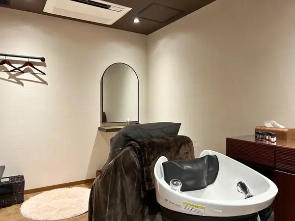 head CONCIERGE Umedachayamachi Store