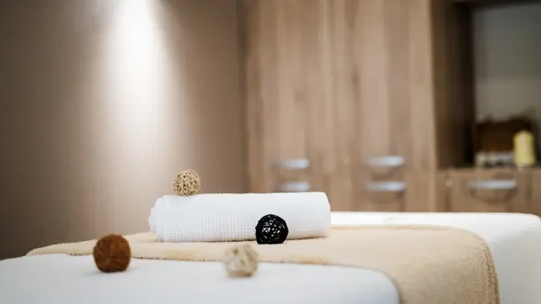 Recommended esthetic salons in Honmachi, Osaka