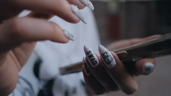nail