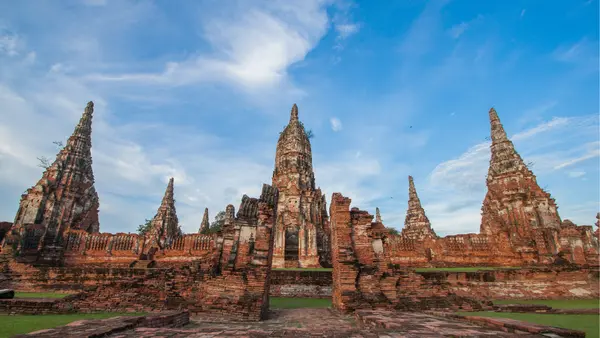 Bangkok / Ancient ruins of Ayutthaya