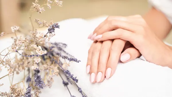 nail