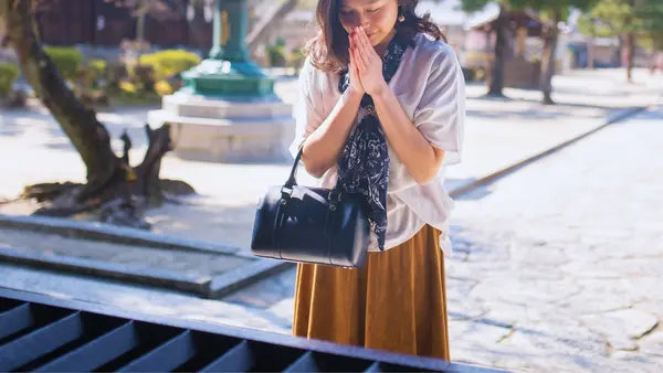 How to visit temples in Japan