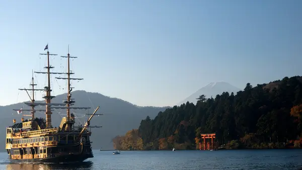 Lake Ashinoko, Hakone