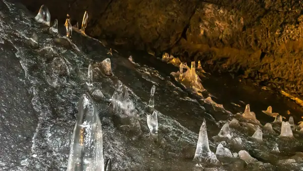 Fugaku-no-Fukaku Cave