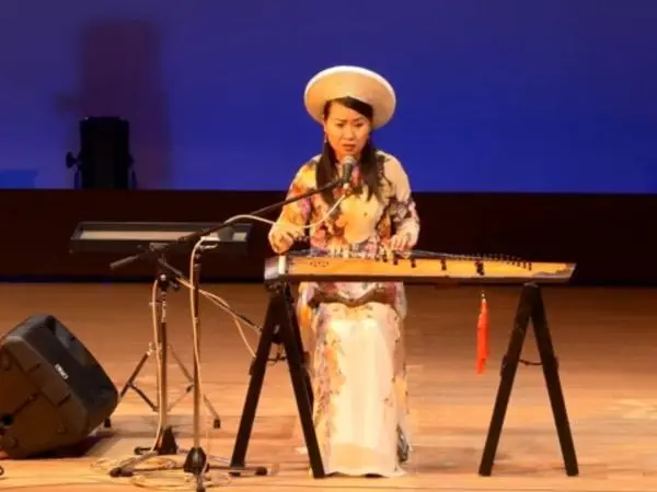 Vietnamese songs