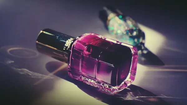nail